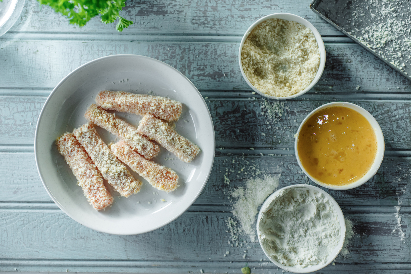 Lochlander-Salmon-Fingers-with-Honey-Dill-Sauce